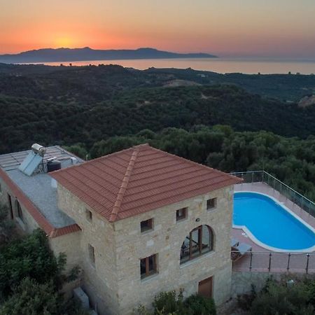 Villa Kourouni Stalós Eksteriør billede